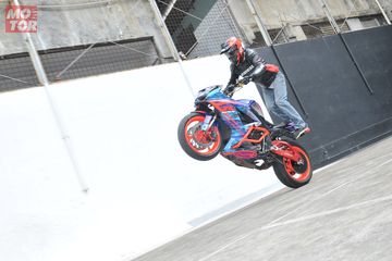 Wow Biar Seru Saat Kopdar Suzuki Gsxr 600 Ini Di Bikin Street Bike Freestyle Motorplus Online Com
