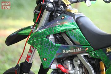 Inspirasi Modifikasi Kawasaki KLX 250 Dari Batu Akik, Hasilnya ...