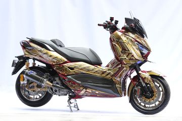 Tampak kanan Yamaha XMAX pemenang grand final customaxi 2019