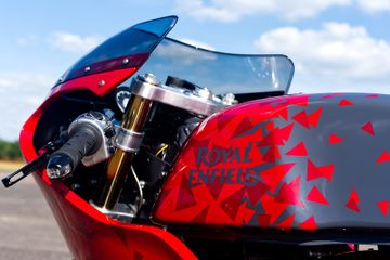 Royal Enfield pajang 6 motor modifikasi di ajang Wheels and Waves 2019