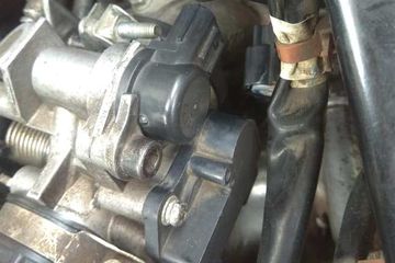 Kode 37 timbul dari ISC di throttle body Yamaha NMAX yang masalah