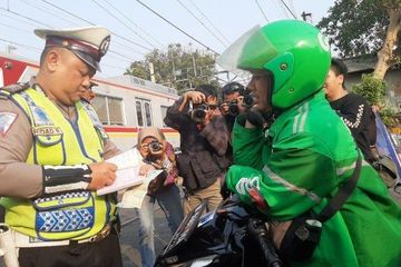 30 Ide Keren Seragam Polisi Lalu Lintas Nikies Diary