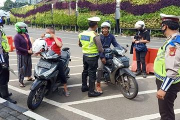 Mudik Pulang Kampung Dijamin Aman Polisi Kasih Trik Agar Tidak Disuruh Putar Balik Motorplus<script async src=