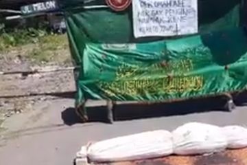 Dengkul Bikers Pasti Gemetar Lihatnya, Keranda Mayat Lengkap ...