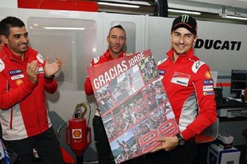 Jorge Lorenzo saat masih membela tim Ducati.