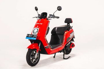 Harga motor listrik Selis E-Max segini. 