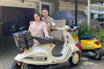 Wow, Istri Sultan Andara Nagita Slavina Ngidam Vespa Harga Rp 1 ...