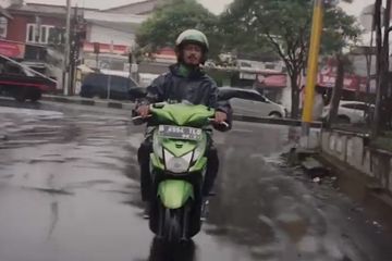 Terharu! Driver Ojol Ini Bikin Lagu tentang Kasih Sayang Ayah pada ...