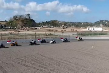 Jangan iri brother, klub motor gede (moge) ini sudah duluan menjajal sirkuit Mandalika, Lombok, NTB.