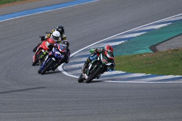 Hasil tes pramusim balap Asia Road Racing Championship (ARRC) 2022 di sirkuit Buriram, Thailand, pembalap Indonesia mendominasi hampir semua kelas.