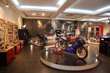 Grebek High Performance Zone di TDR Technology Center Jaktim, surganya bikers yang doyan modifikasi motor