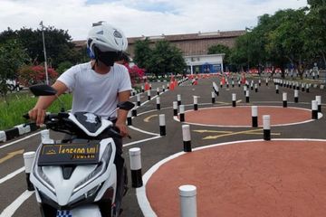 Biaya pembuatan SIM C terbaru, ada biaya tambahan asuransi dan tes kesehatan.