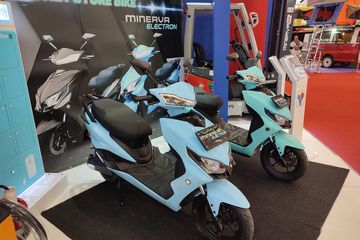 Sistem sewa baterai motor listrik Minerva Electron dengan Smoot Tempur apakah sama?