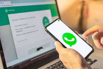 Ilustrasi WhatsApp Web.