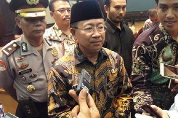 Diduga Selewengkan Bantuan Gempa, Bupati Cianjur Herman Suherman ...
