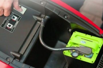 Waspada maling mulai incar baterai motor listrik untuk dicuri, proses pencopotan baterai motor listrik kurang dari satu menit. (foto ilustrasi)
