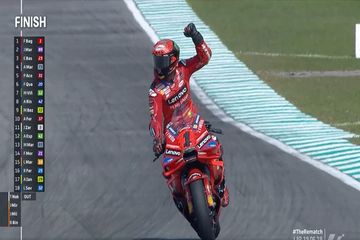 Hasil MotoGP Malaysia 2024, Pecco Bagnaia Sukses Jegal Jorge ...