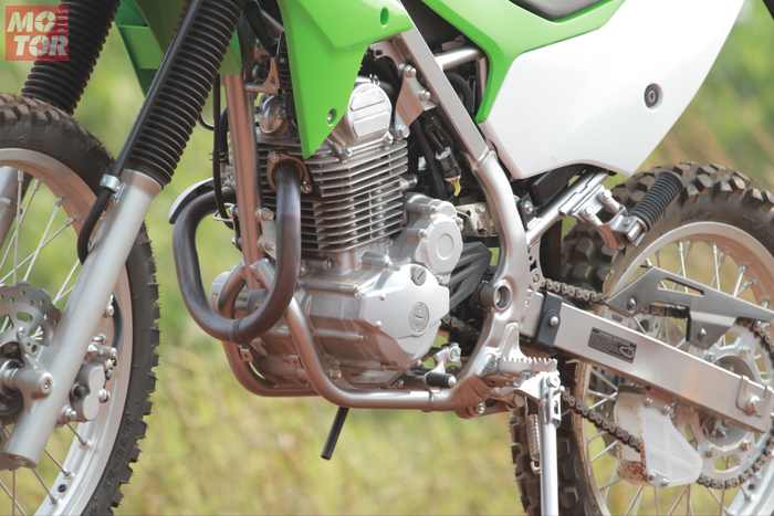 Kok Bisa Harga Motor Kawasaki KLX 230 dengan KLX 150 