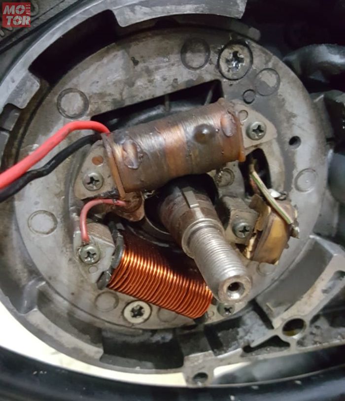 Ukuran Spul dan Aki Kecil, Bisa Gak Sih Pasang Lampu HID di Motor