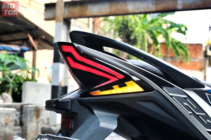 Auto Ganteng Lampu Honda Vario Lawas Pakai Lazy Eyes 3D 