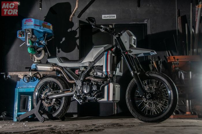 Modifikasi  Kawasaki D Tracker 250 Tampil Gagah Seperti 