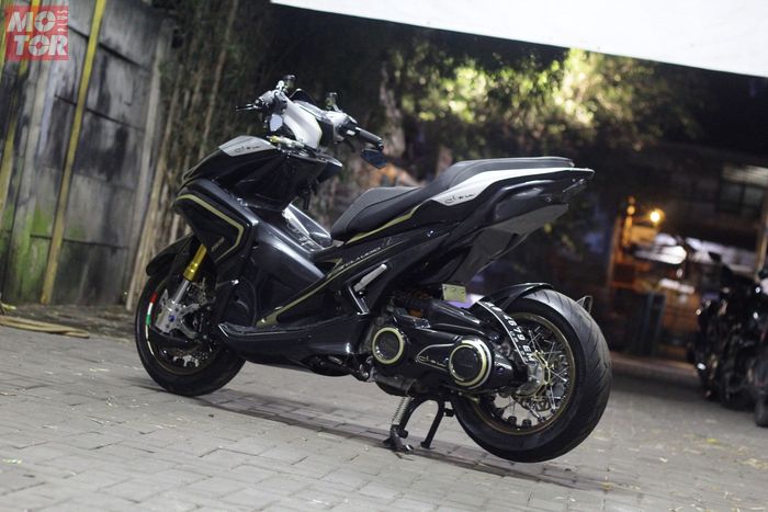 Pakai Livery Ala Moge Italia Tampilan Yamaha Aerox Ini Jadi Sporty Abis Semua Halaman Motorplus