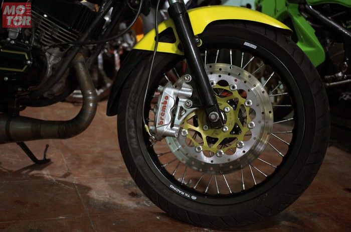 Modifikasi Yamaha RX-King Livery Valentino Rossi, Dulunya Berantakan