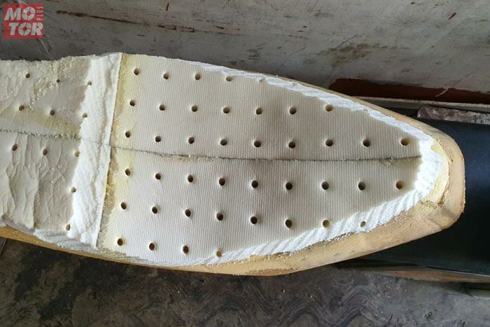 Baru Tahu Modifikasi Jok Motor Murah Honda BeAT Agar Tidak Keras Mulai