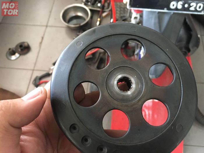 Biang Keladi Motor Honda Pcx 150 Gredek Bisa Jadi Oil Seal Sobek Semua Halaman Motorplus