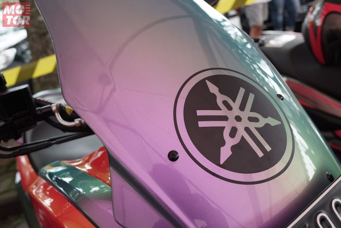 Kalem Tapi Menghanyutkan, Yamaha NMAX Tampil Pakai Cat ...