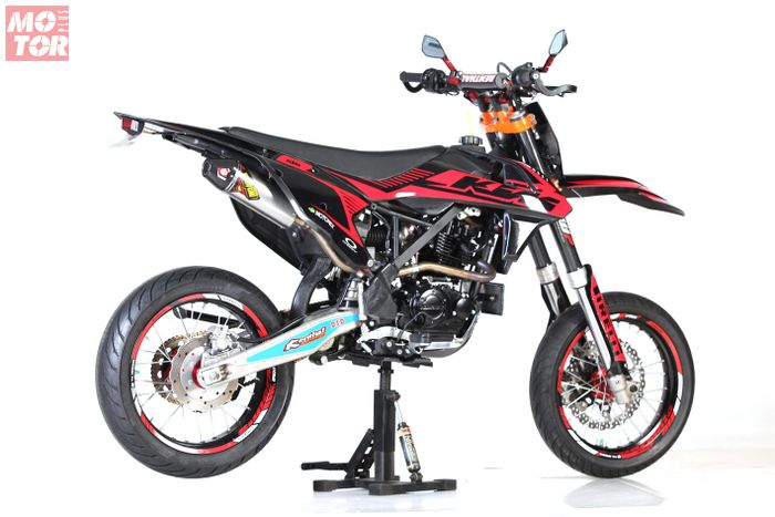Tampil Sangar Kece, Kawasaki KLX 150 Pakai Jubah KTM 