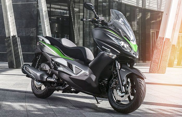 Spesifikasi Kawasaki J125 Penantang Honda PCX dan Yamaha 