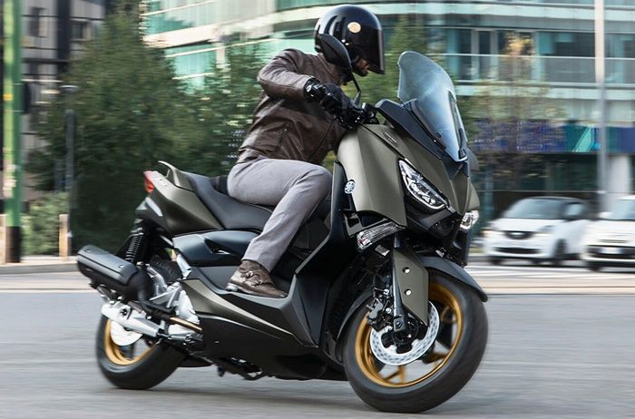 Selisihnya Rp 50 Jutaan, Simak Perbandingan Yamaha NMAX ...