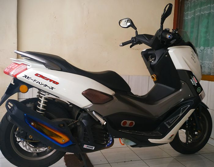 Pemilik Yamaha NMAX Berburu Spion Yang Pas Katanya dari Motor Honda