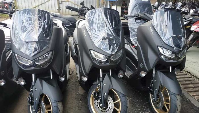 Dari depan keren