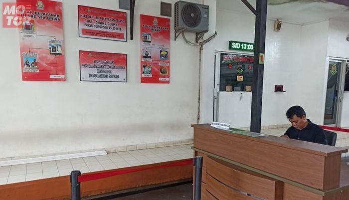 Bagian penerangan di pengadilan Jakarta Barat