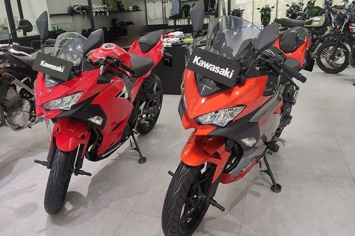 Ilustrasi Kawasaki Ninja 250. Harga motor baru Kawasaki ini turun sampai Rp 5 jutaan.