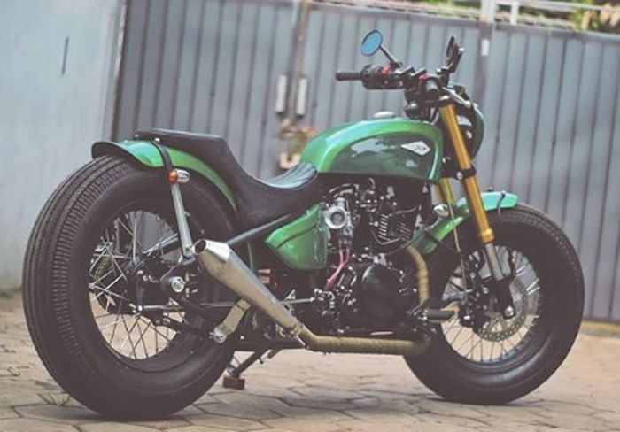 Boulevard кастомы. Кастомы с китайскими двигателями. Кастом одежды. Уникальный кастом. Кастом пак.