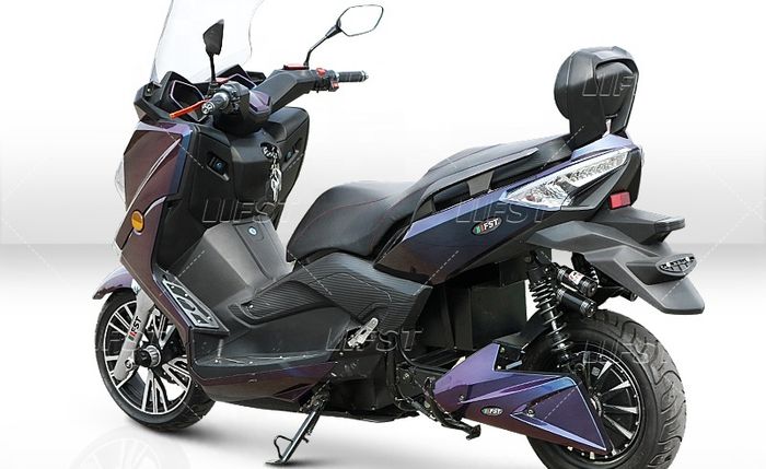 Pilihan motor listrik bodi gambot ala Yamaha XMAX