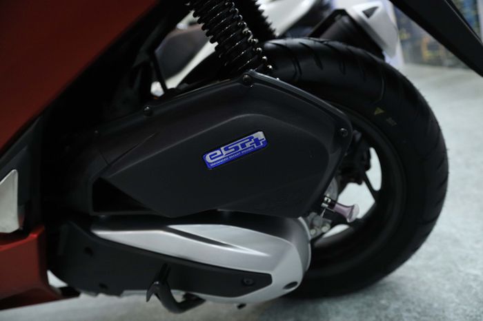 Honda PCX 160 memakai mesin eSP+.