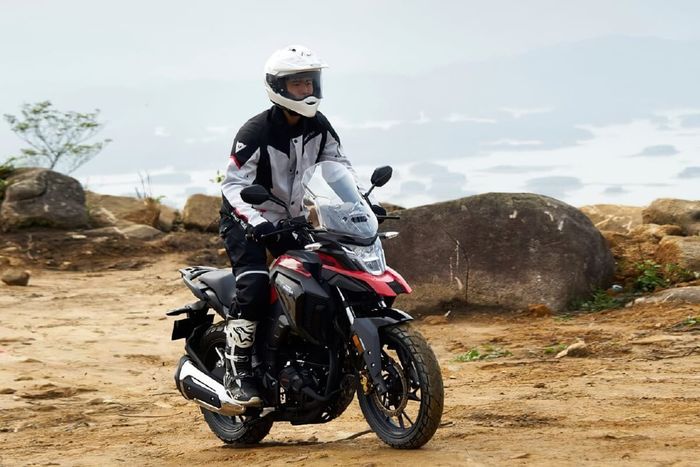 Motor Touring Honda Terbaru Mesin Gede Fitur Lebih Banyak dari Honda ...