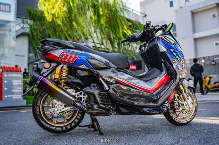 Totalitas Modifikasi Motor Yamaha NMAX di Thailand Body dan Kaki-Kaki