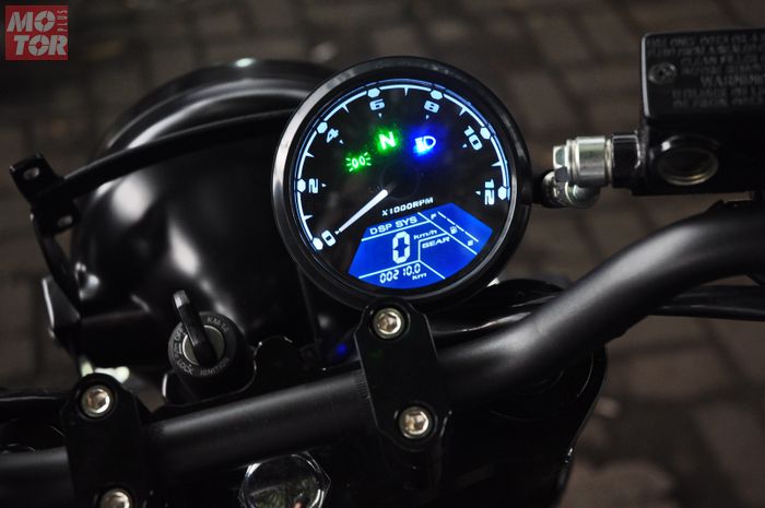 Makin Ganteng Dan Lebih Lengkap Segini Biaya Pasang Spidometer Digital Aftermarket Di Kawasaki W175 Motorplus