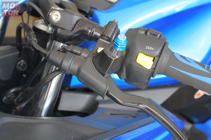 Mau Bikin Kopling Suzuki GSX-R150 Lebih Empuk? Pakai Cara Ini