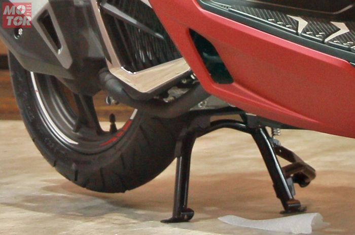 Asal Injak Standar Tengah Motor  Matic Bisa Rusak  Begini 