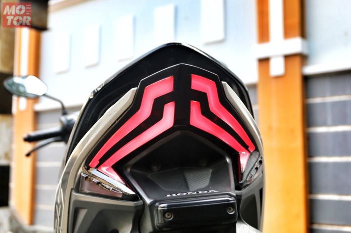 Auto Ganteng Lampu Honda Vario  Lawas Pakai Lazy Eyes 3D 