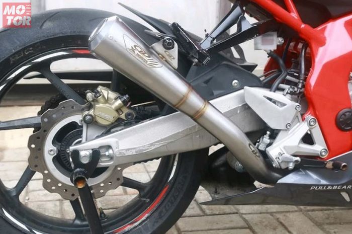 Kelebihan dan Kekurangan Penggunaan Knalpot Racing pada Motor Harian