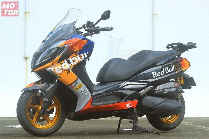 Kymco hotsell downtown 250i