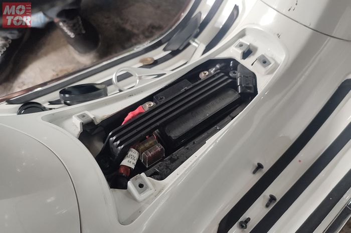 Cek Aki Motor Vespa Matic Setelah Ditinggal Libur Lebaran Ini Sebabnya