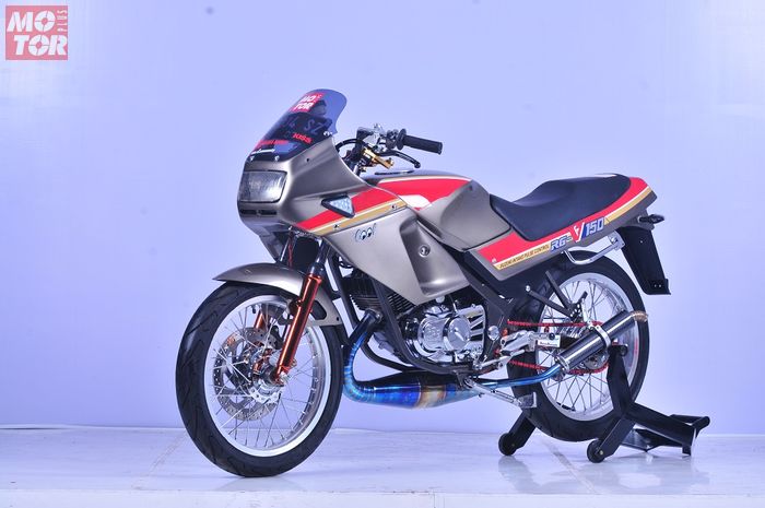 Suzuki Rgr 150 Di Modifikasi Menggabungkan Dua Bodi Dengan Konsep